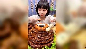 娱乐吃瓜酱女生先道歉,娱乐吃瓜酱背后的故事揭秘