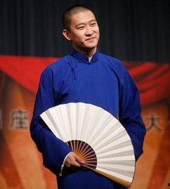 娱乐吃瓜曹云金,从相声大师到娱乐吃瓜，他的蜕变之路