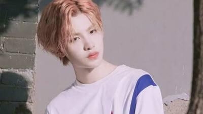 吃瓜娱乐黄明昊,吃瓜娱乐界的青春偶像