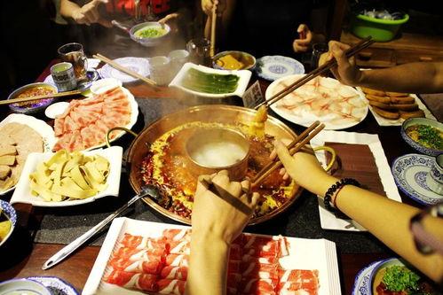 娱乐吃瓜酱吃火锅,娱乐吃瓜酱带你探秘火锅江湖